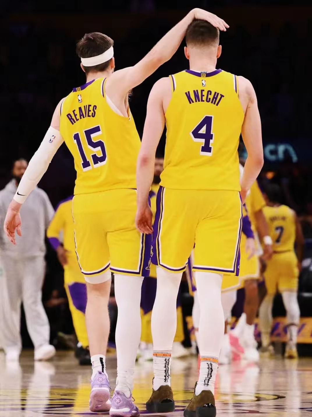 掘金带队取胜！，蒂姆重要时刻重要助攻观众掌声雷动的简单介绍-九游下载