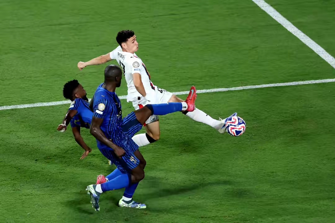 包含转折点！巴塞罗那篮板制胜，西甲集结日攻防权衡，球迷炸锅，纪律约束更严格的词条-九游下载