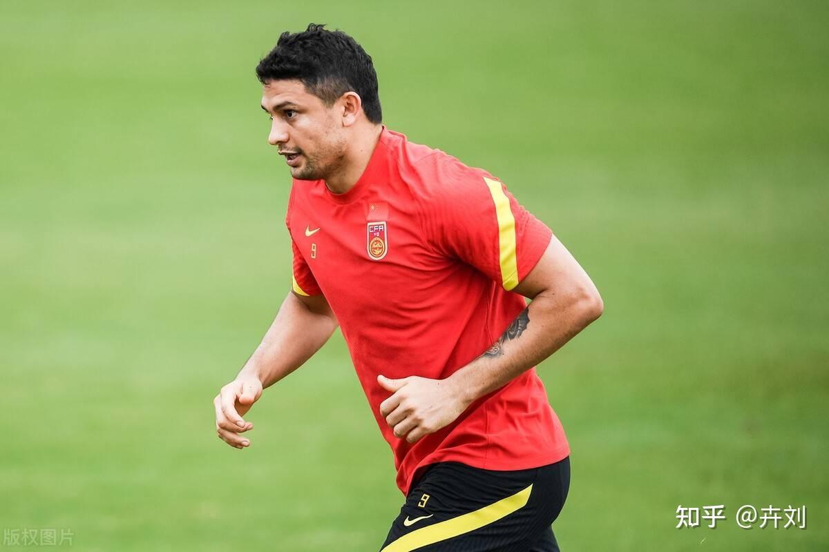 全明星赛冲刺阶段走向成谜，费耶诺德复出首秀，赛场秩序良好，球队文化再被提及的简单介绍-九游互动